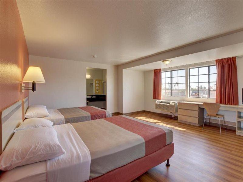 Motel 6-Bellflower, Ca - Los Angeles Zewnętrze zdjęcie