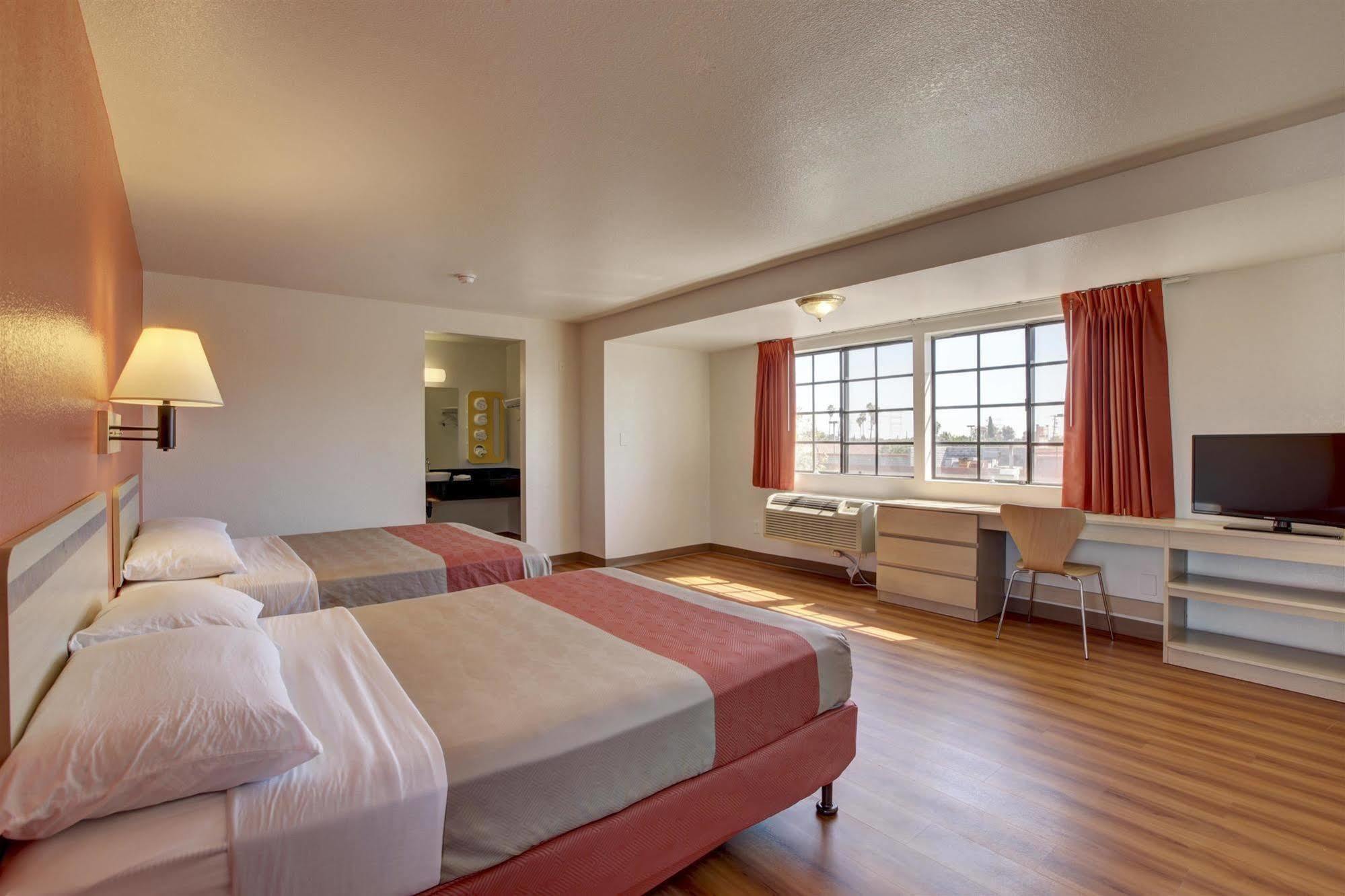 Motel 6-Bellflower, Ca - Los Angeles Zewnętrze zdjęcie