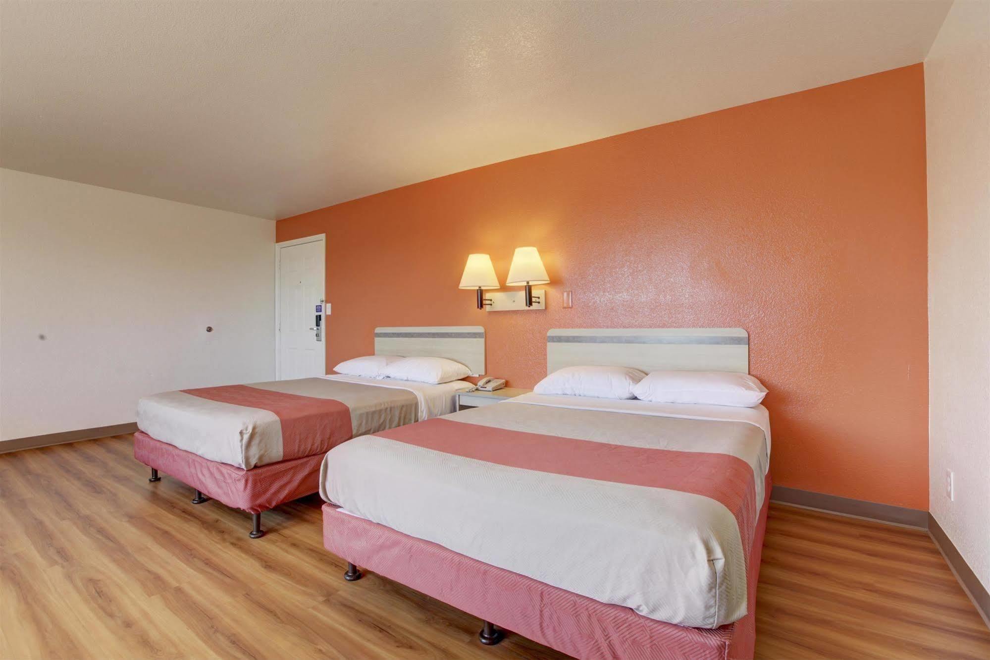 Motel 6-Bellflower, Ca - Los Angeles Zewnętrze zdjęcie