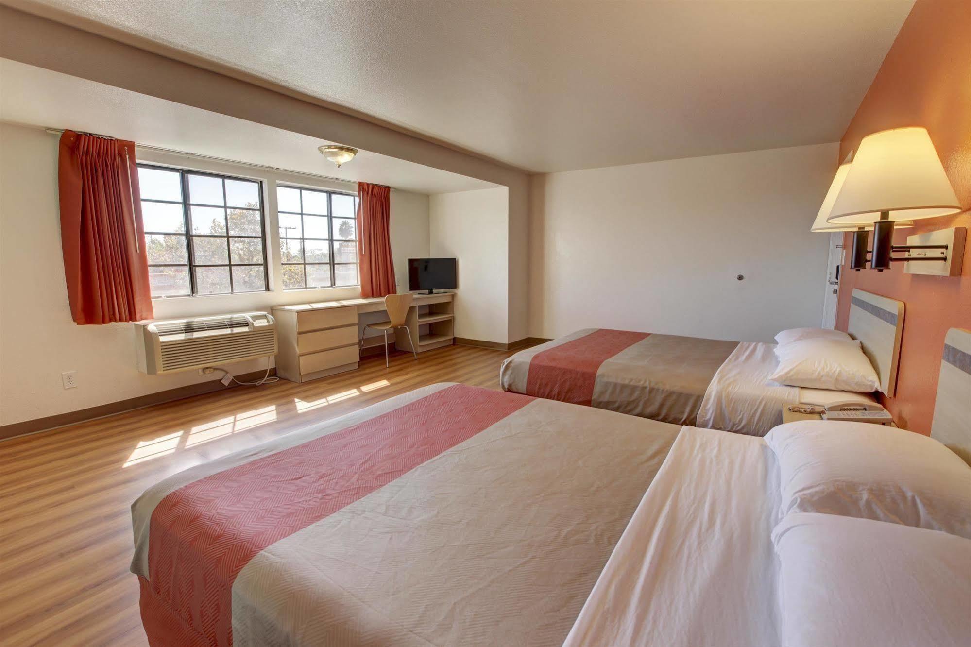 Motel 6-Bellflower, Ca - Los Angeles Zewnętrze zdjęcie