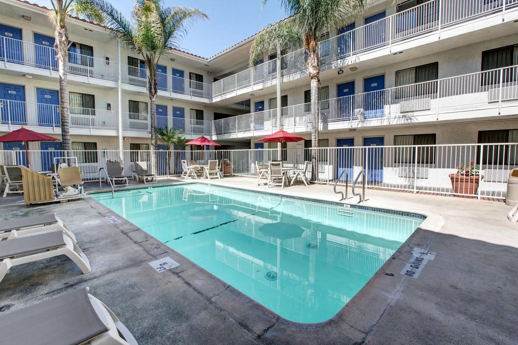 Motel 6-Bellflower, Ca - Los Angeles Zewnętrze zdjęcie